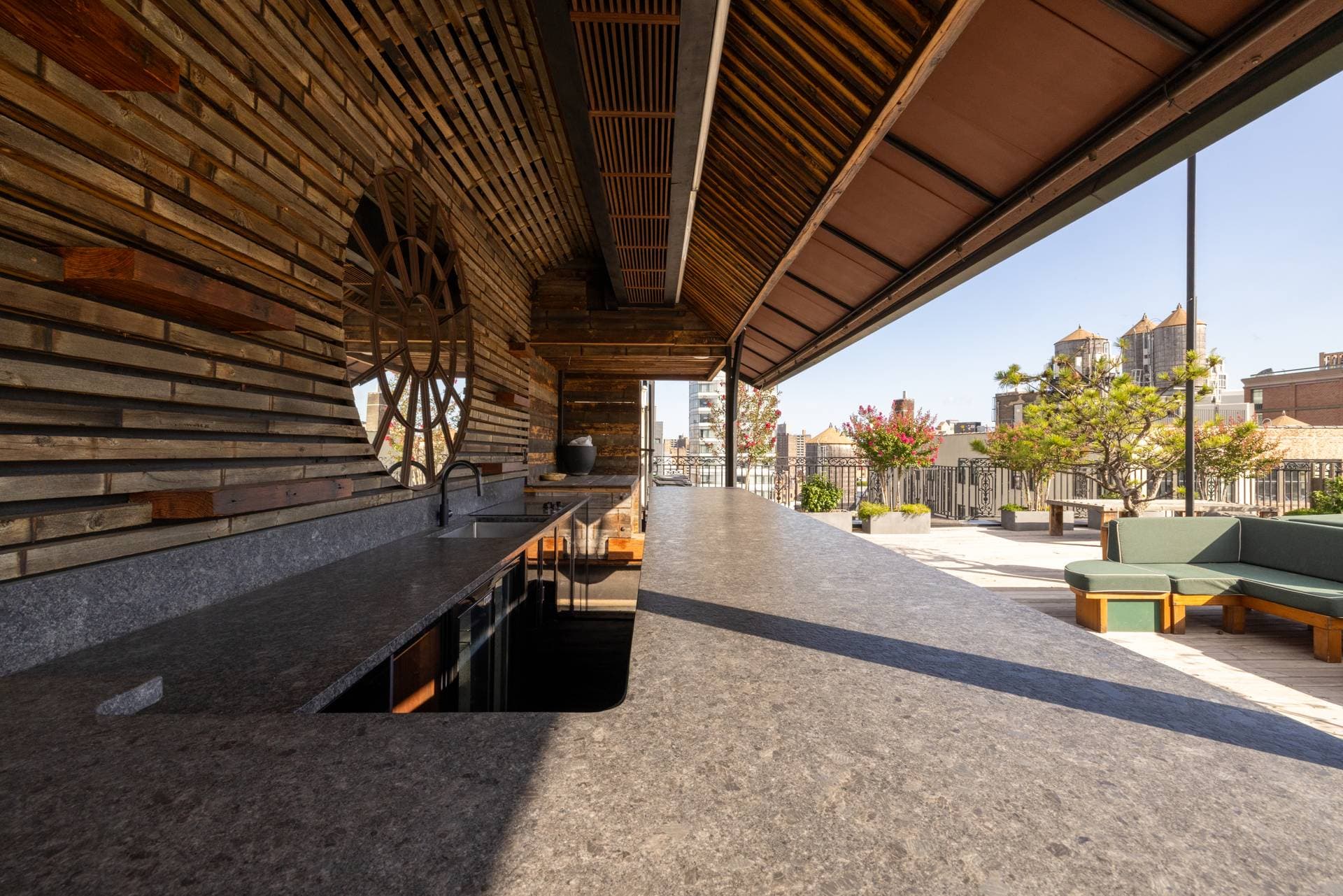 Loft 7 + Rooftop 10