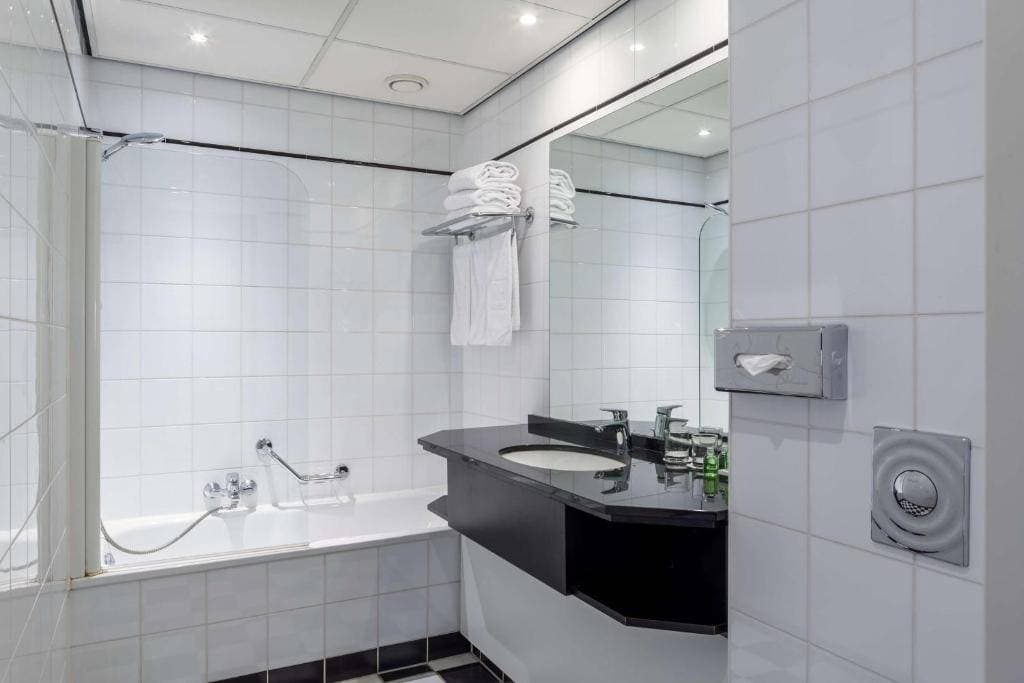 NH Atlanta Rotterdam Hotel 13