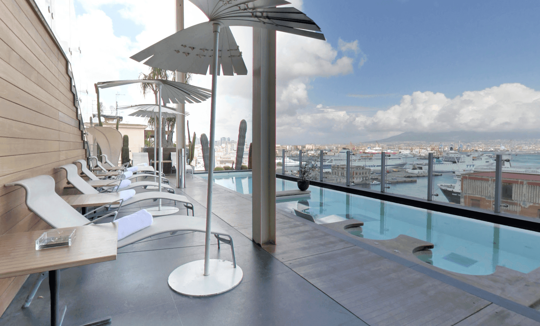 ROMEO Hotel Napoli  10