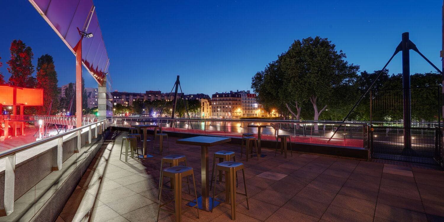 Rooftop Vue Canal