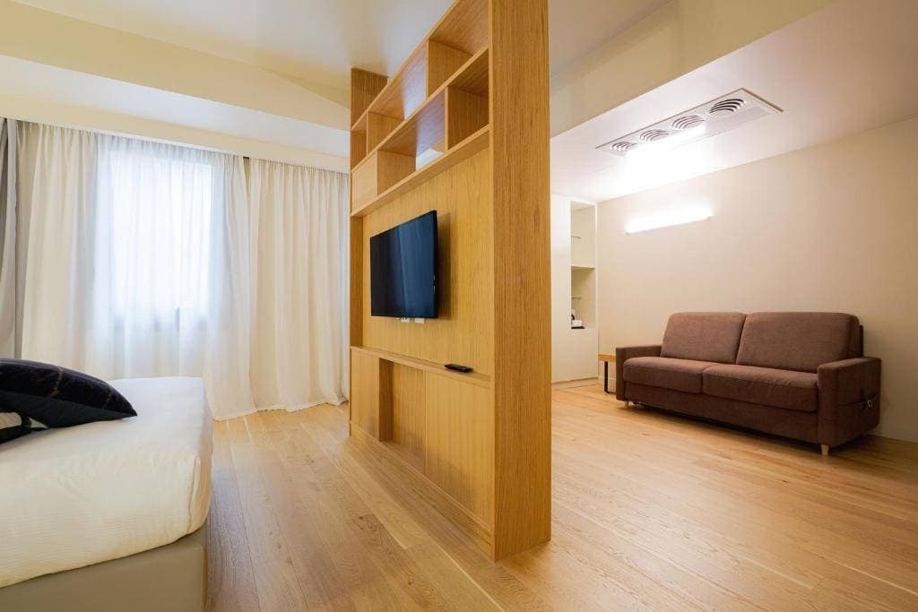 Corporate Hotel Politeama 26
