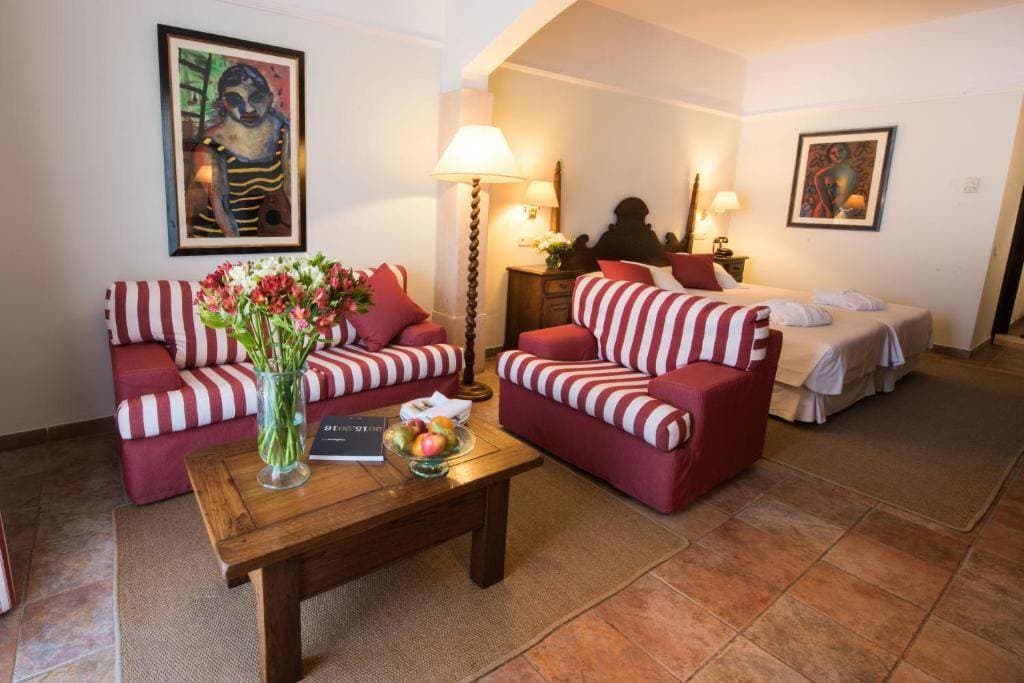Hotel Cala Sant Vicenç 13