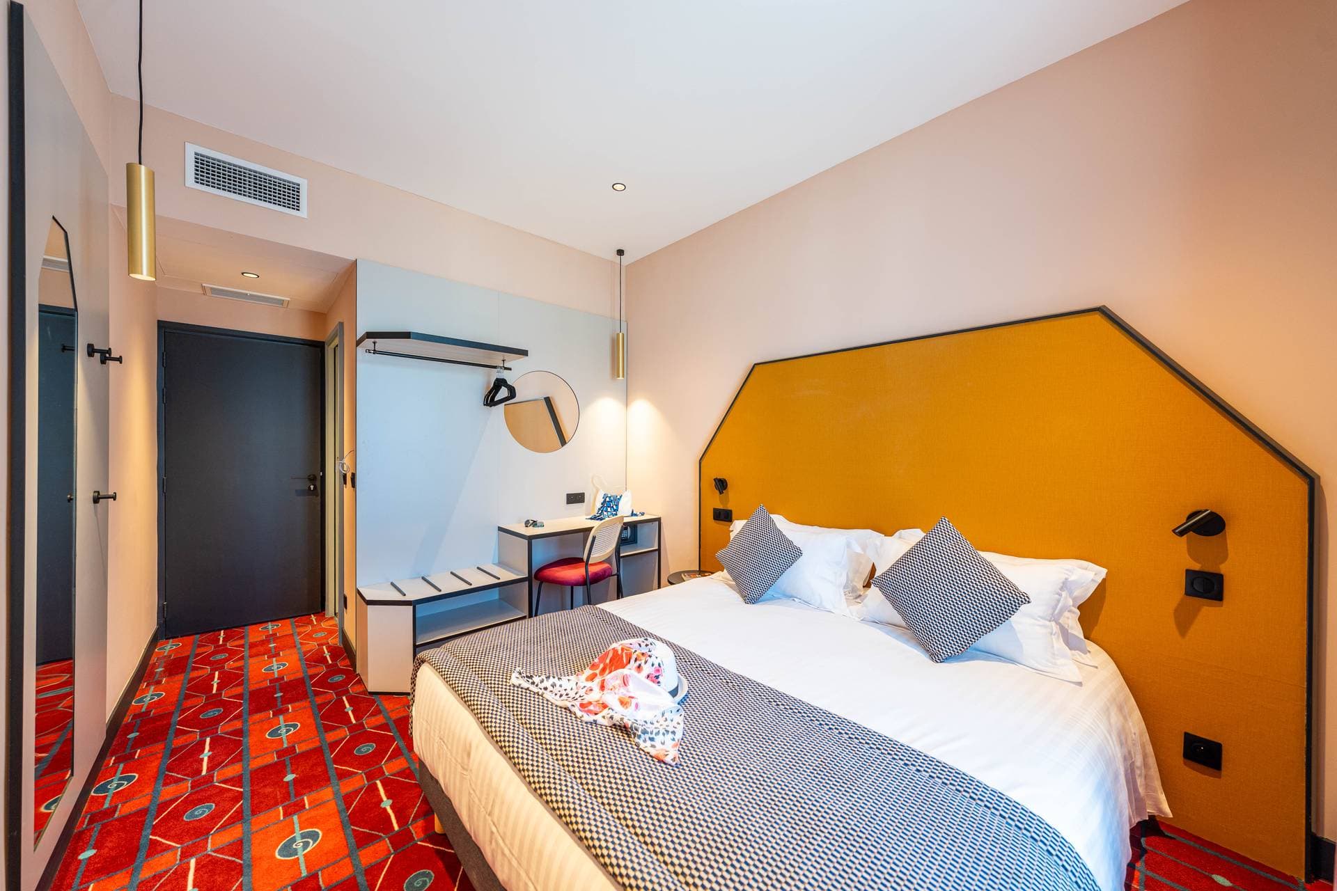 Hôtel CASA MOHO - Juan les pins  62