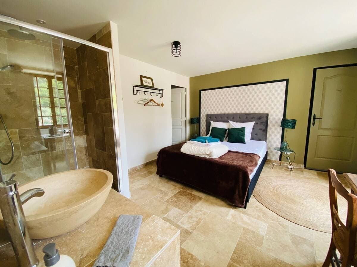 Carlon Luxury Rentals - La Casteline 39