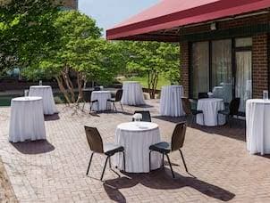 Hilton Charlotte University Place 6