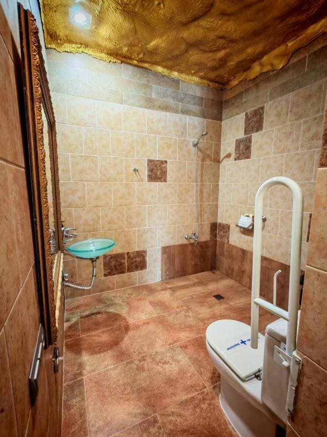 Gastropalacio de la Serna 22