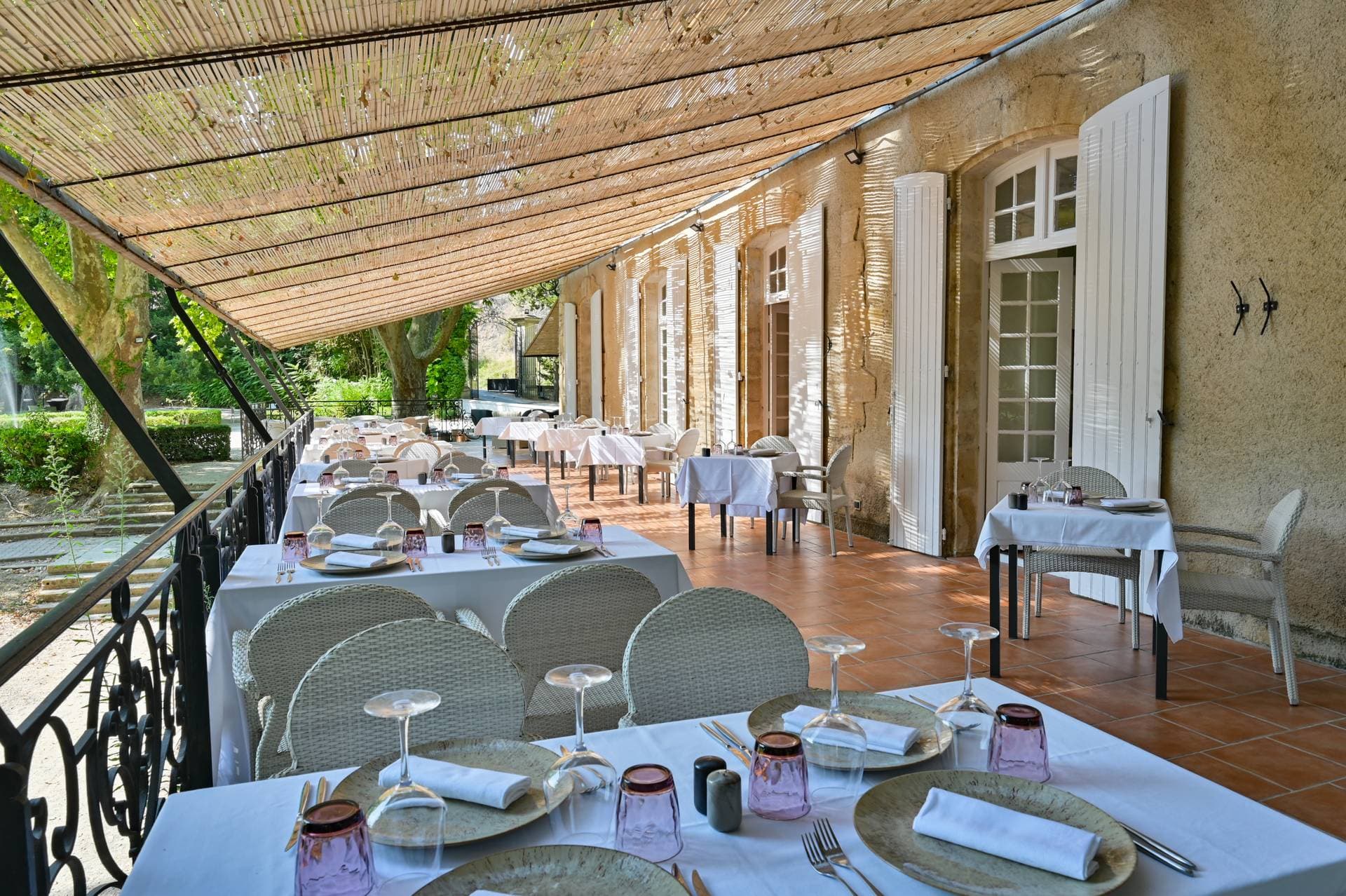 Moulin de Vernègues Hôtel & Spa **** 23