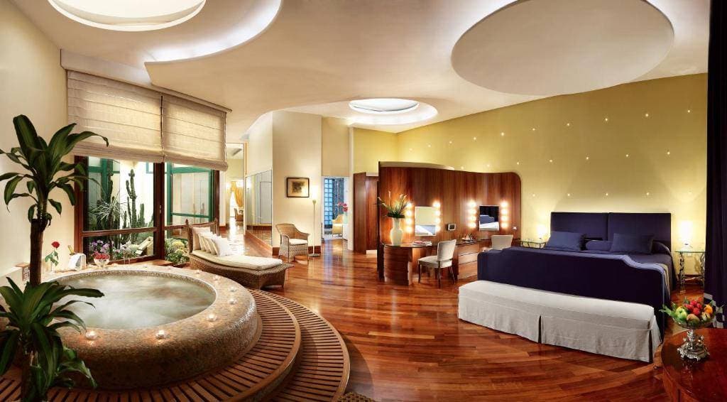 Grand Hotel Vesuvio 13