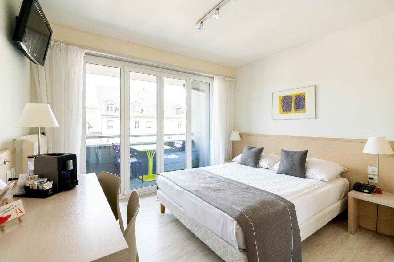 Hôtel des Arts 9