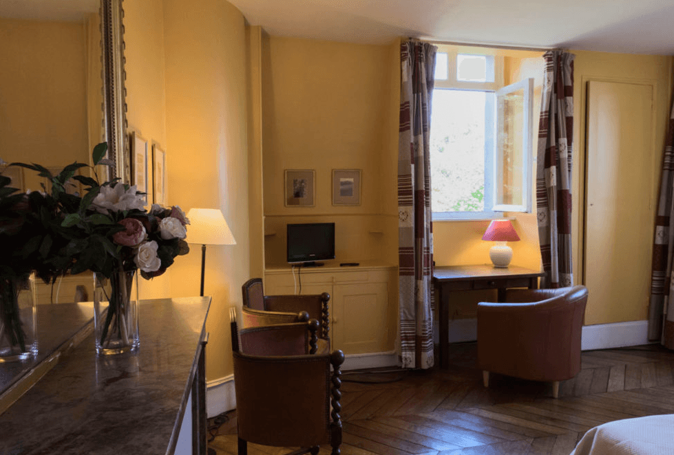 Le Château de Châtenay 24
