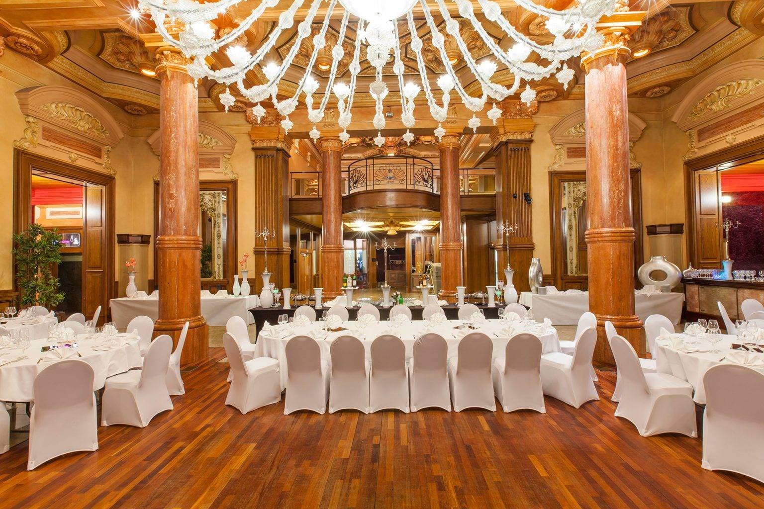 Le Riviera, Hôtel, Restaurant & Spa****  24