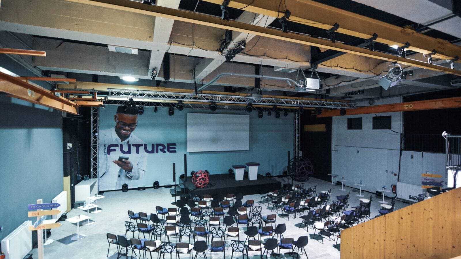 HALLE 45 11