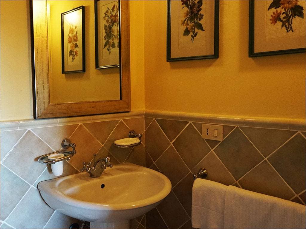 Borgo Di Colleoli Resort Tuscany 15