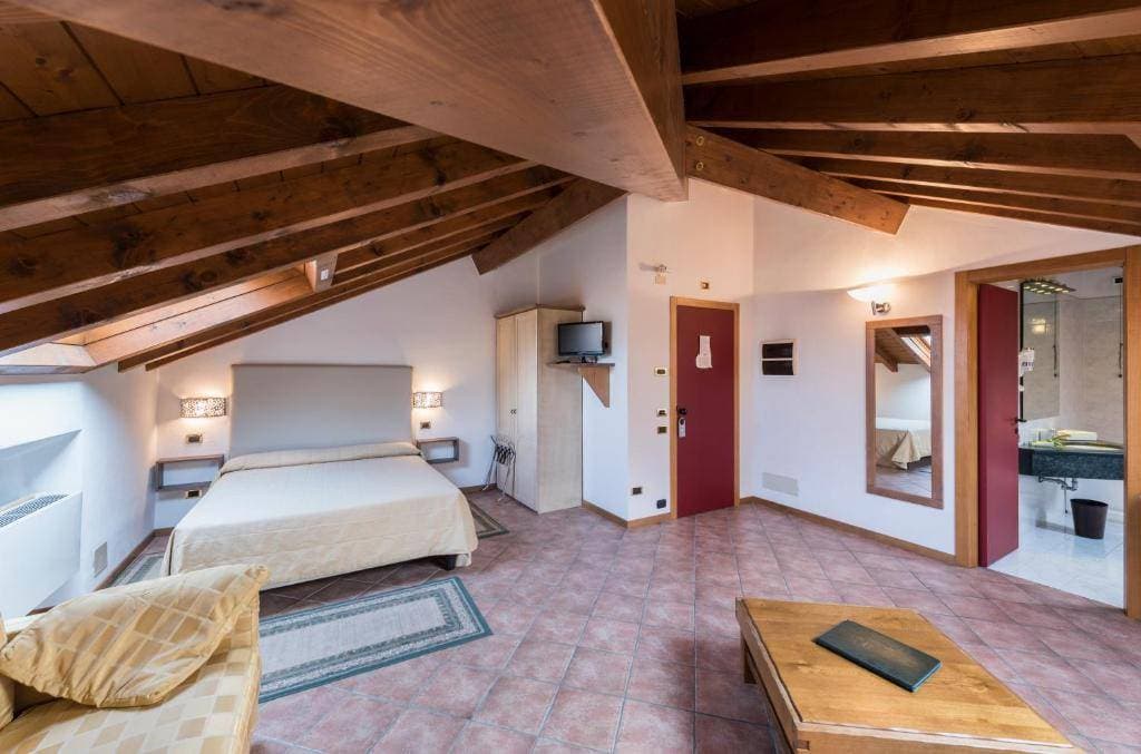 Albergo Lenno 14