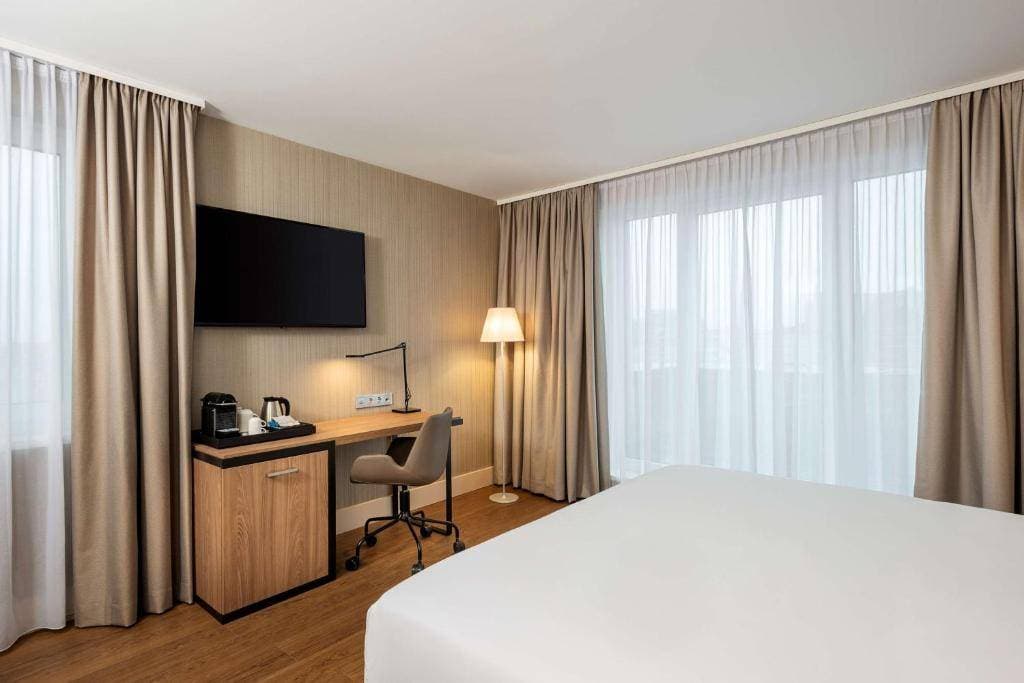 NH Hannover 9
