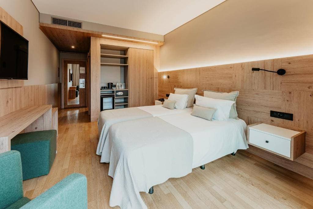 Hotel Minho 9