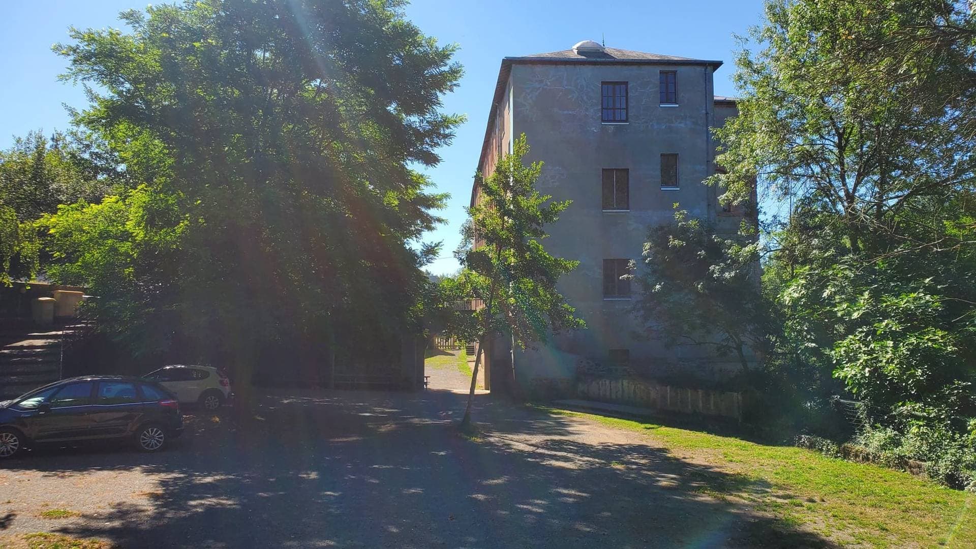La cour extérieure 1