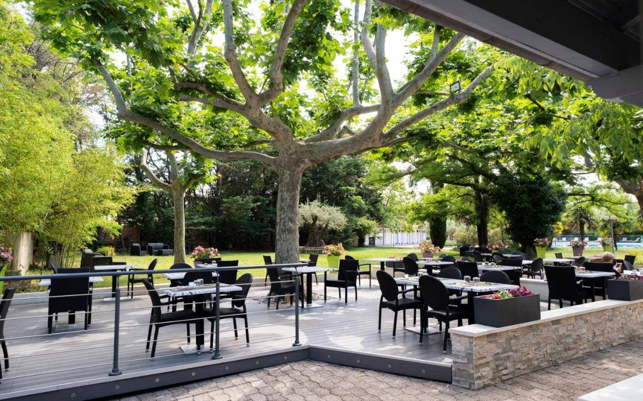 L'Hôtel Les Oliviers 7