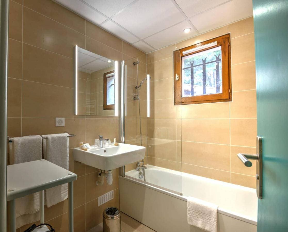 Best Western Domaine de Roquerousse 32