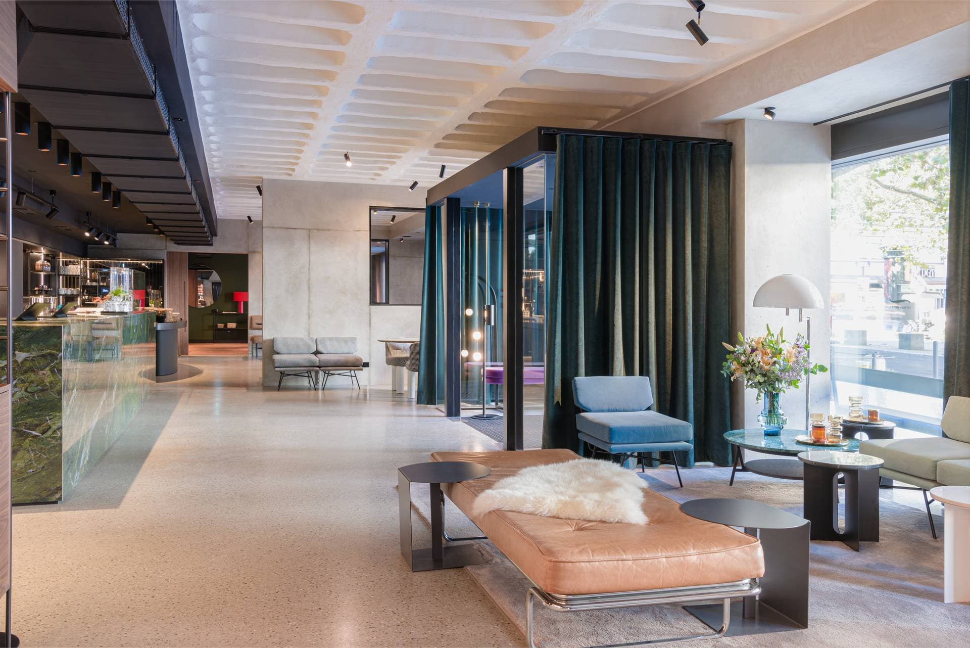 EmiLu Design Hotel 24