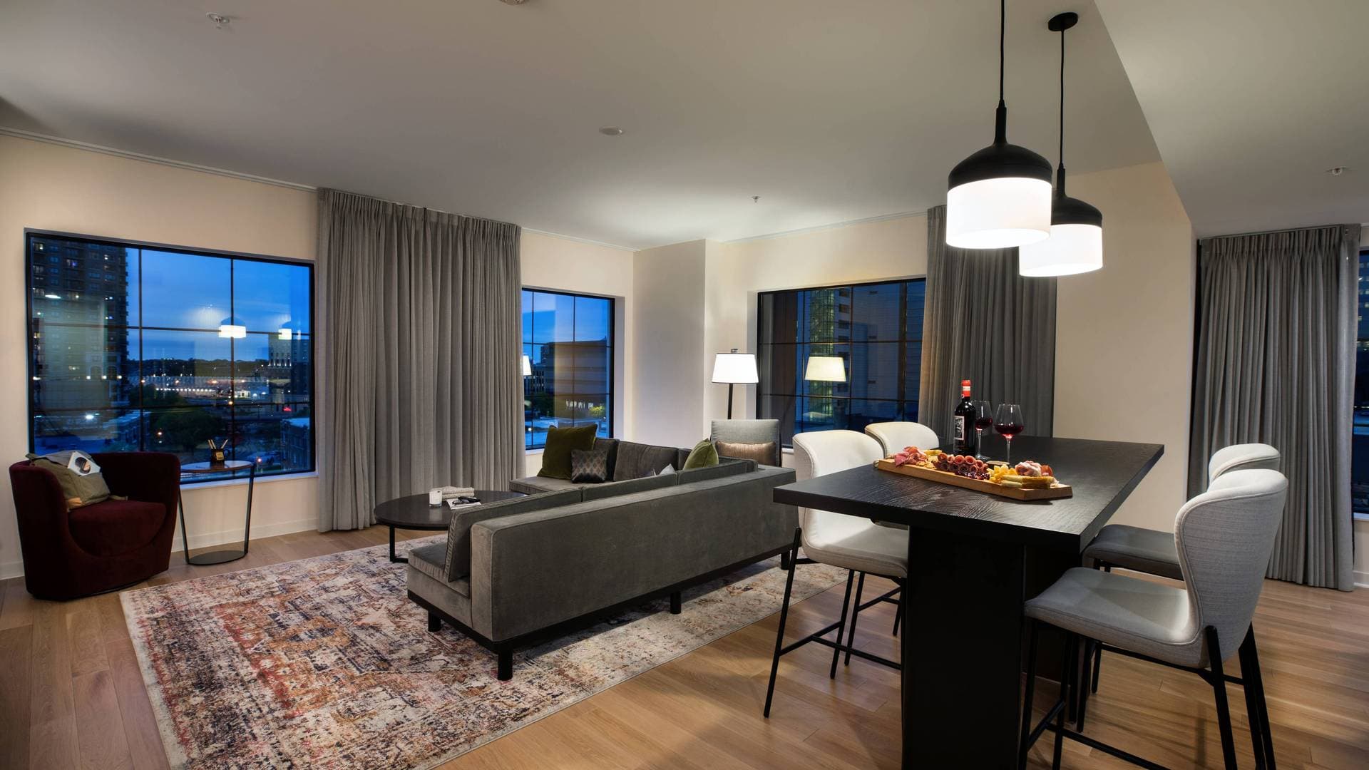 Elliot Park Hotel, Autograph Collection 18