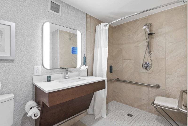 Doubletree Columbus 28
