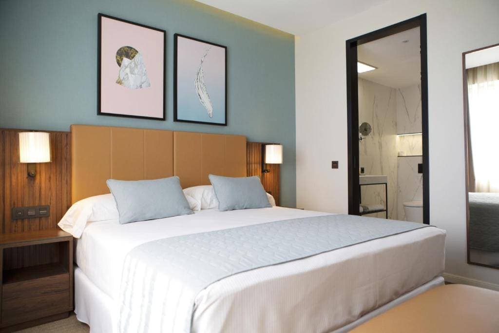 Hotel Riu Plaza España 21