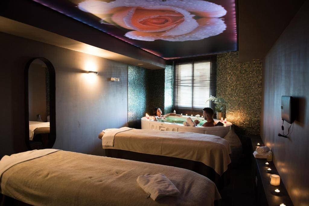 Grand Hôtel Les Flamants Roses Thalasso & Spa 12
