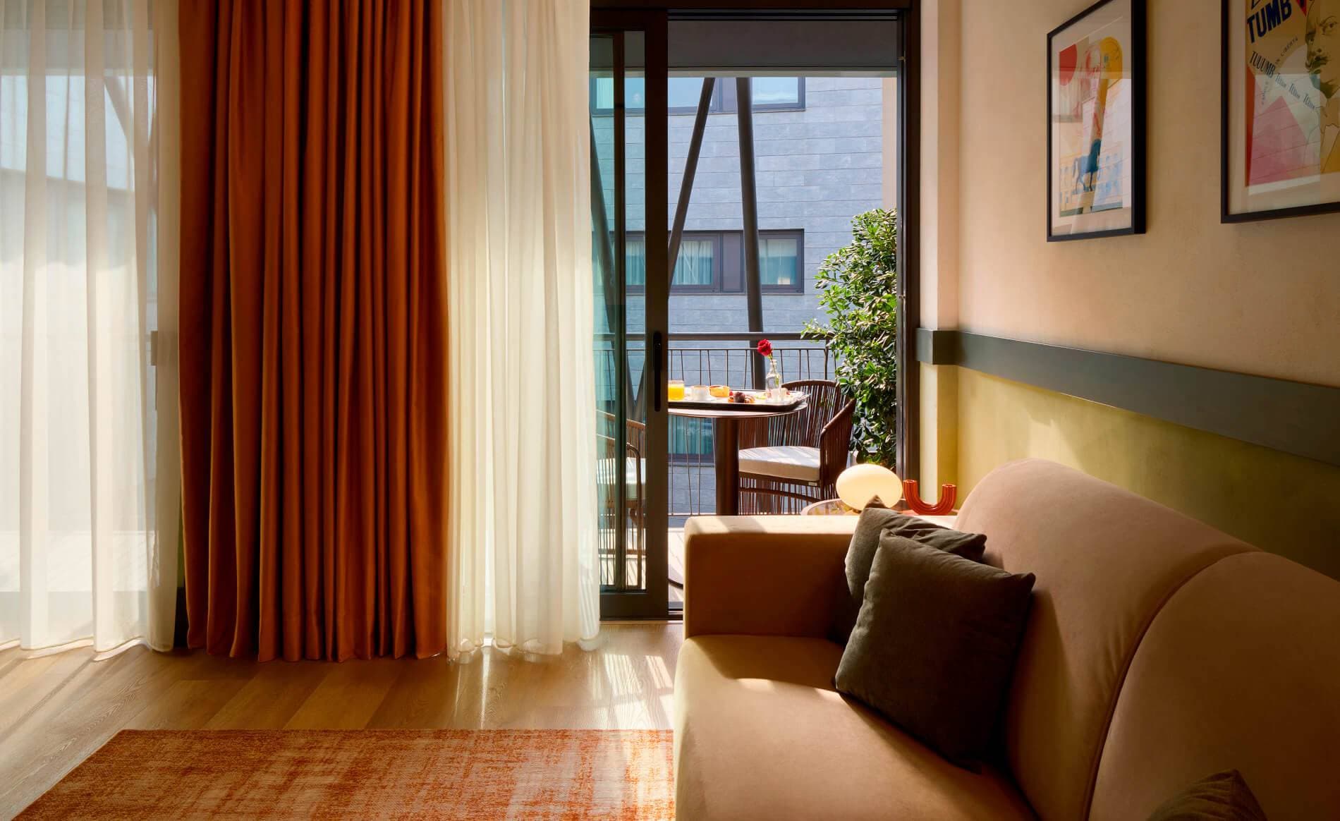 NEMI Hotel 9