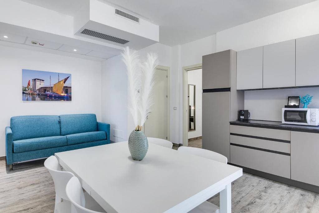Elegance Suite Apartments 10
