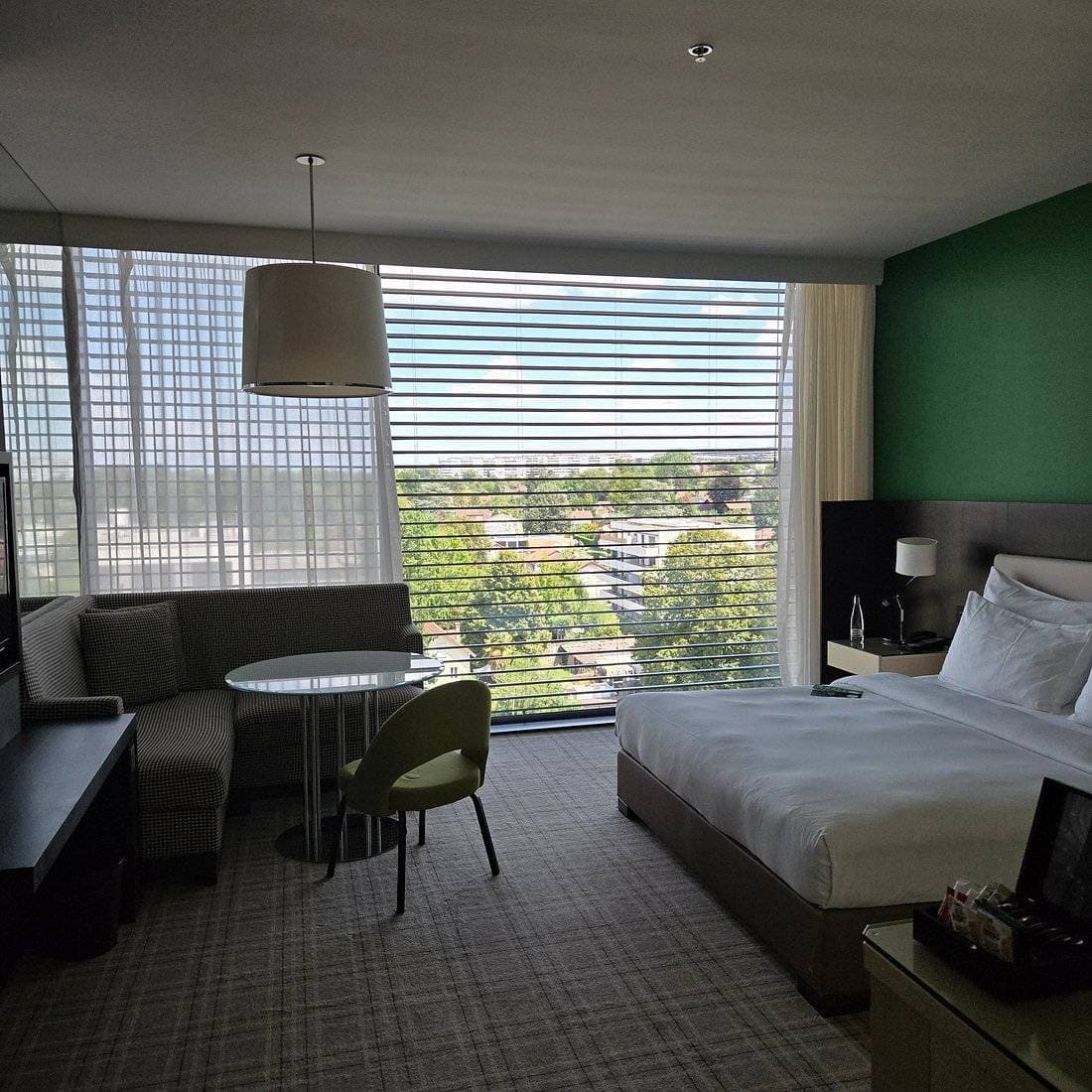 Crowne Plaza Geneva by IHG 10