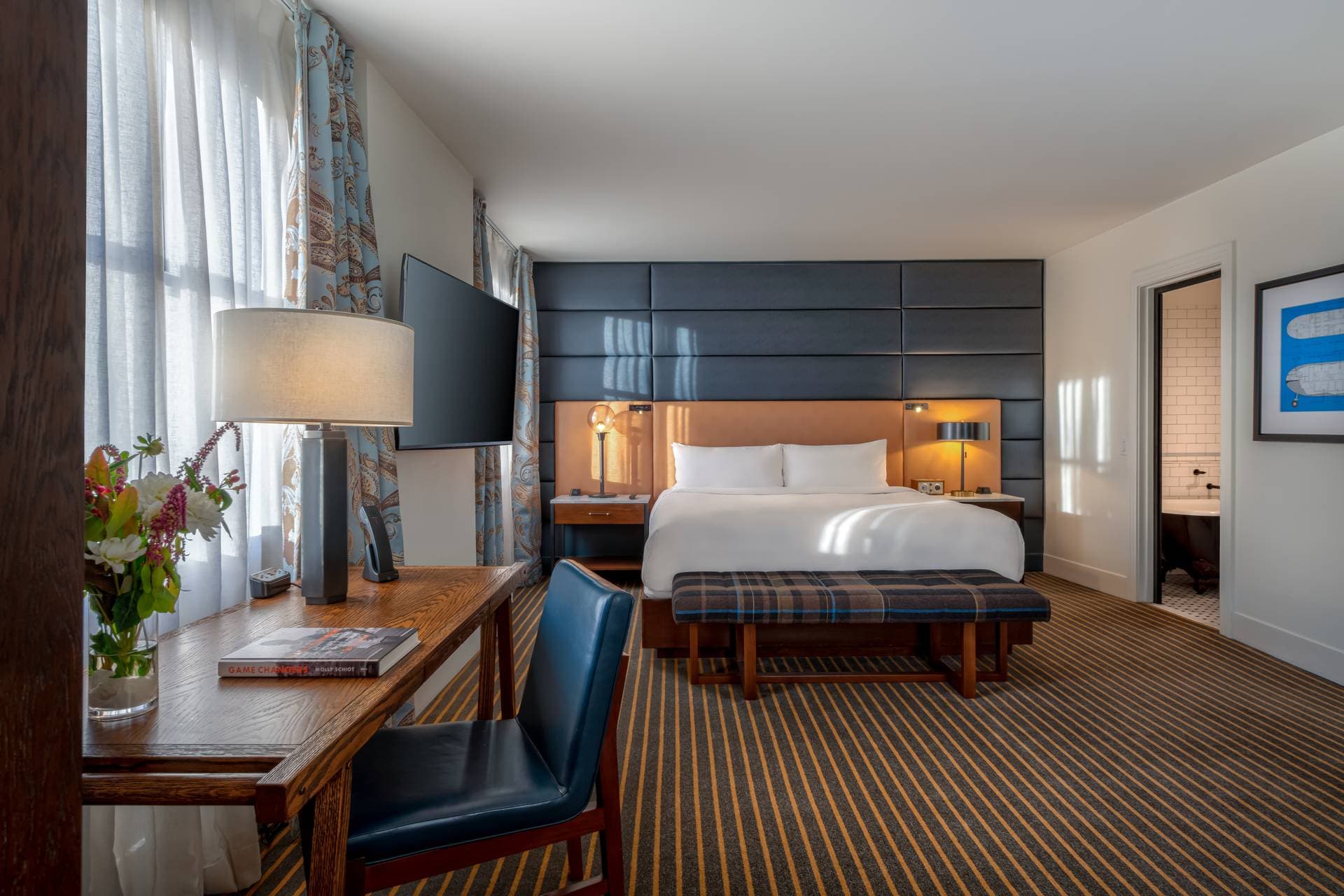 Hotel Theodore 6