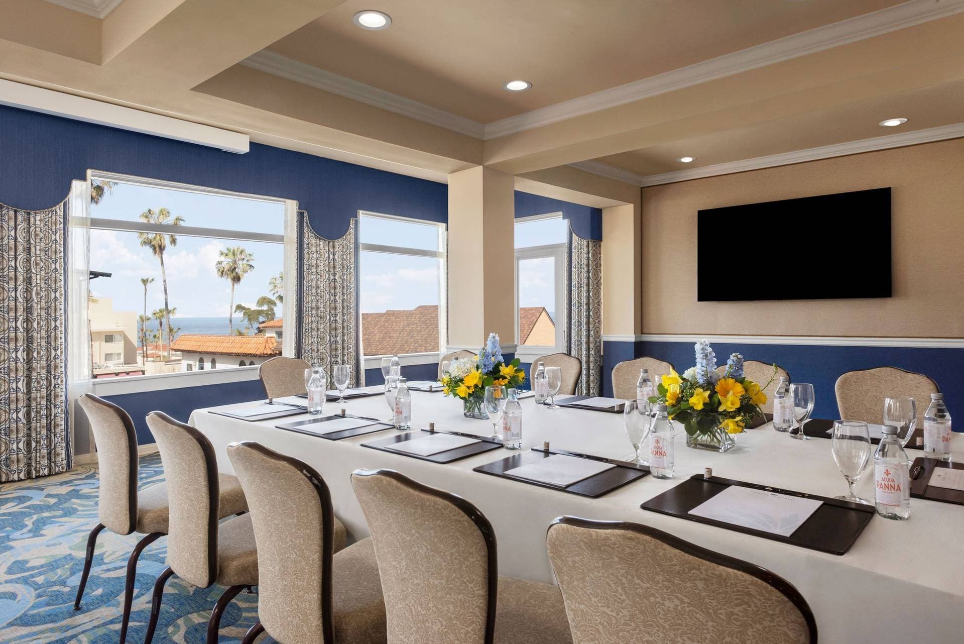 Grande Colonial La Jolla