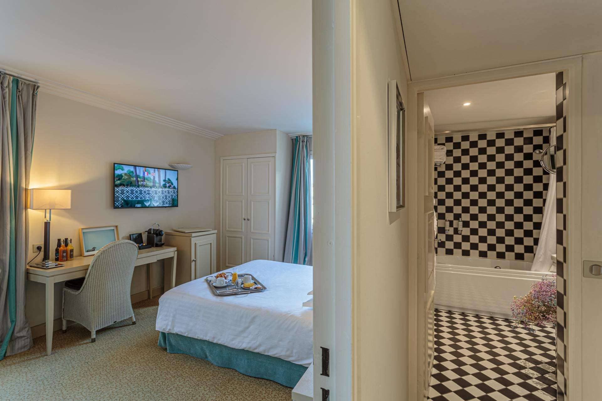 Le Grand Tonic Hôtel Nuxe 8