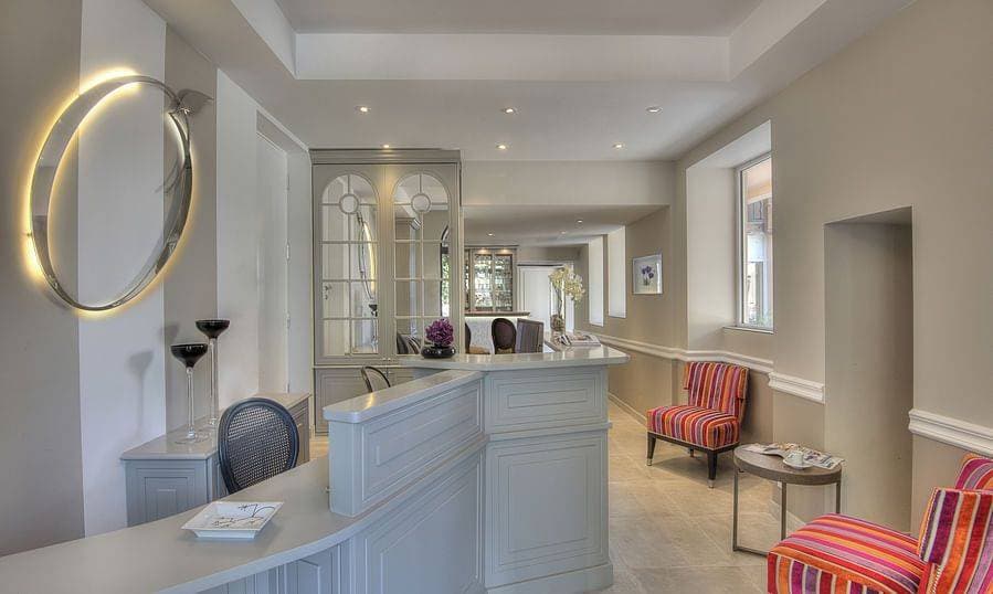 Hôtel La Bastide de l'Oliveraie & Spa 1
