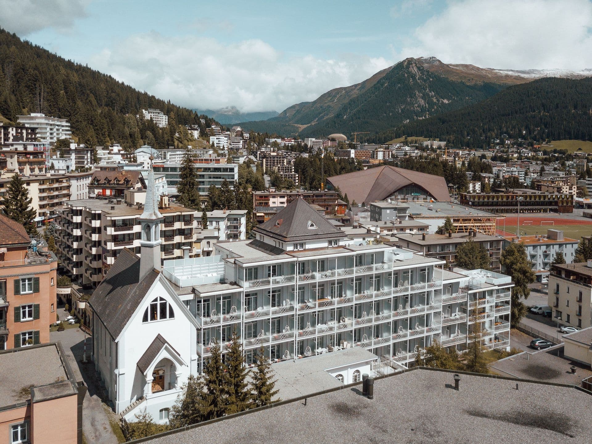 Hard Rock Hotel Davos 1
