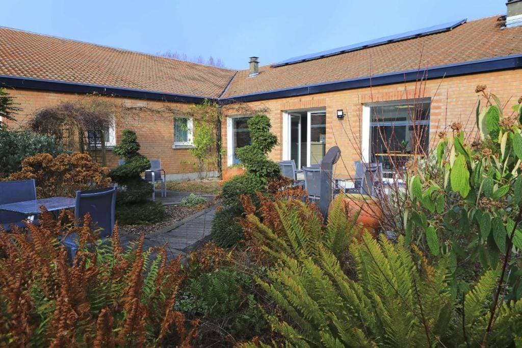 Brit Hotel Le Polder 1