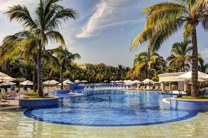 Pueblo Bonito Emerald Bay Resort & Spa - All Inclusive 1