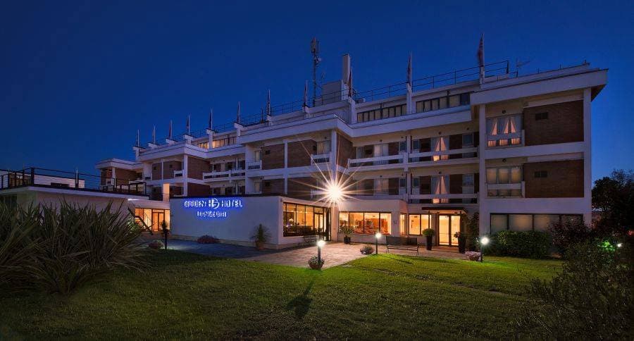 Garden Hotel Latina 1