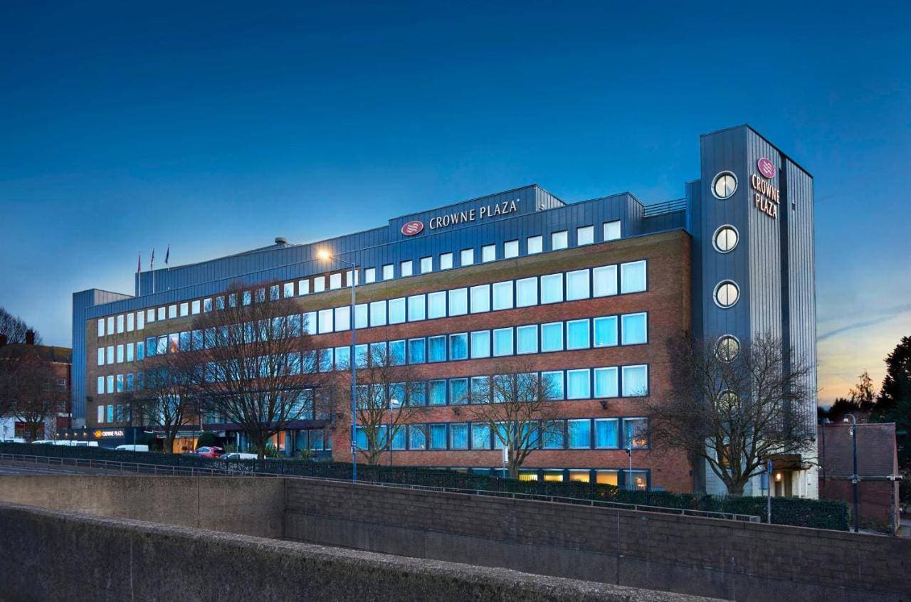Crowne Plaza London Ealing by IHG 1