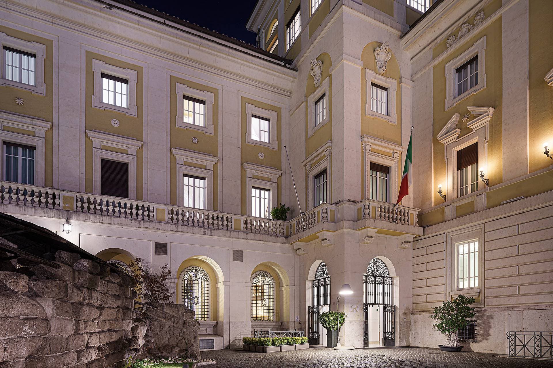 Palazzo Montemartini Rome, A Radisson Collection Hotel 1