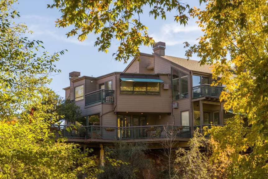 Inn Above Oak Creek 1