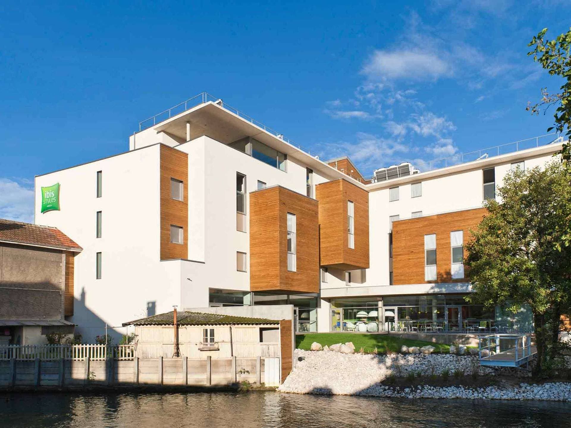 Ibis Styles Troyes Centre 1