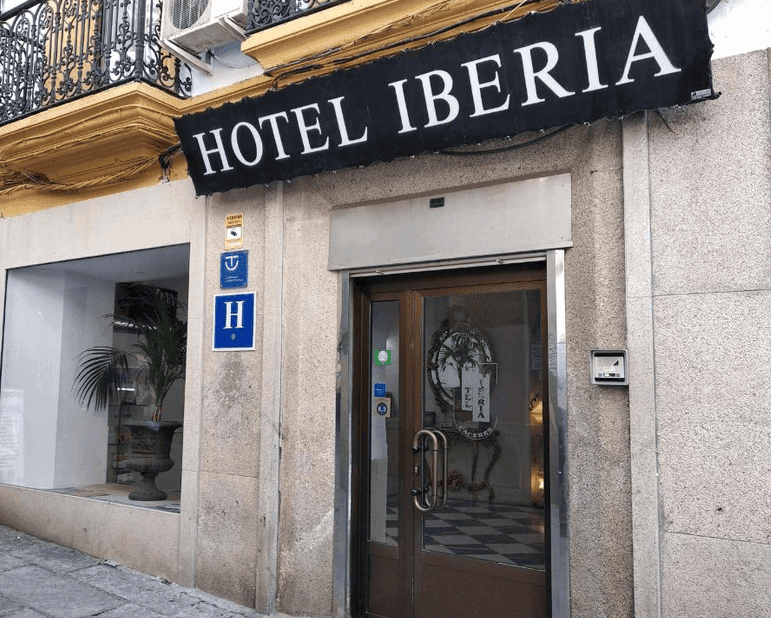 Hôtel Iberia 1