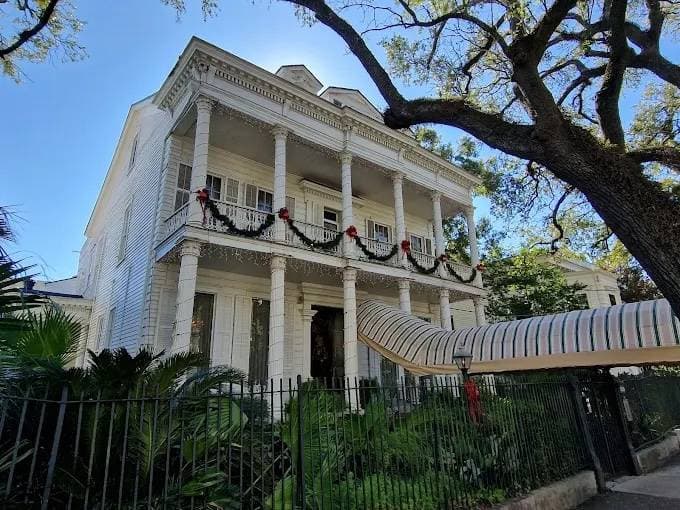House of Broel's Victorian Mansion and Wedding Chapel 1