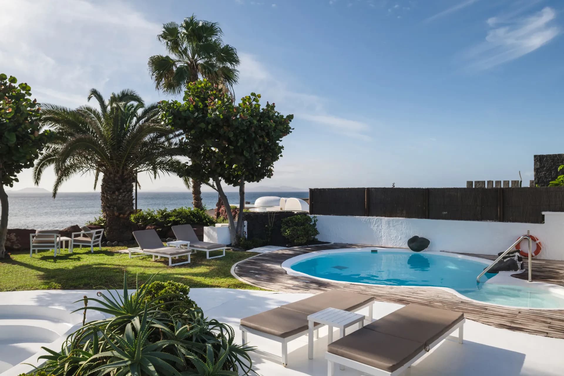 Kamezí Boutique Villas 1