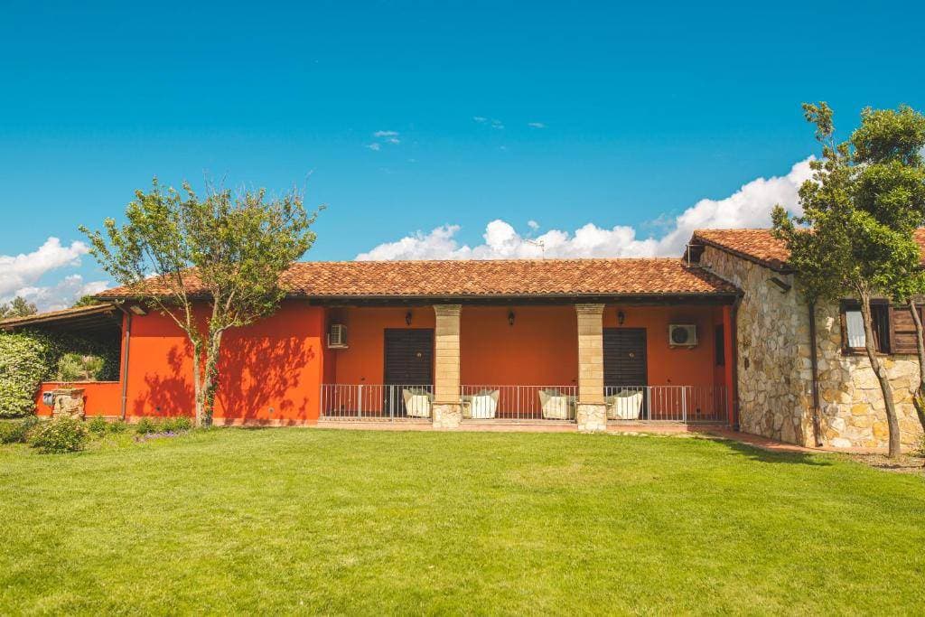 Agriturismo Casale Poggio Nebbia 1