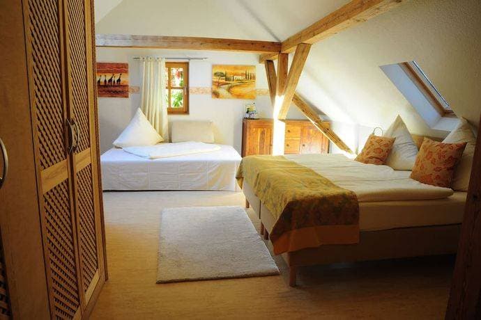 Hotel Schlossresidenz Heitzenhofen 1