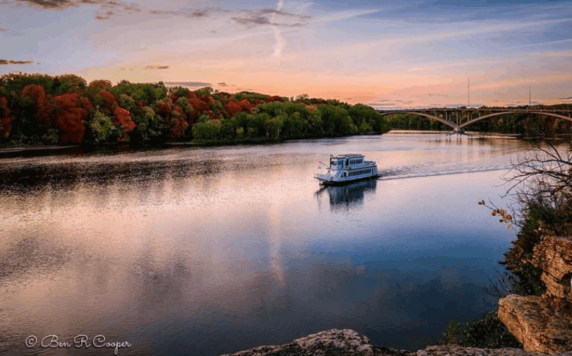 Paradise Charter Cruises and Minneapolis Queen 1