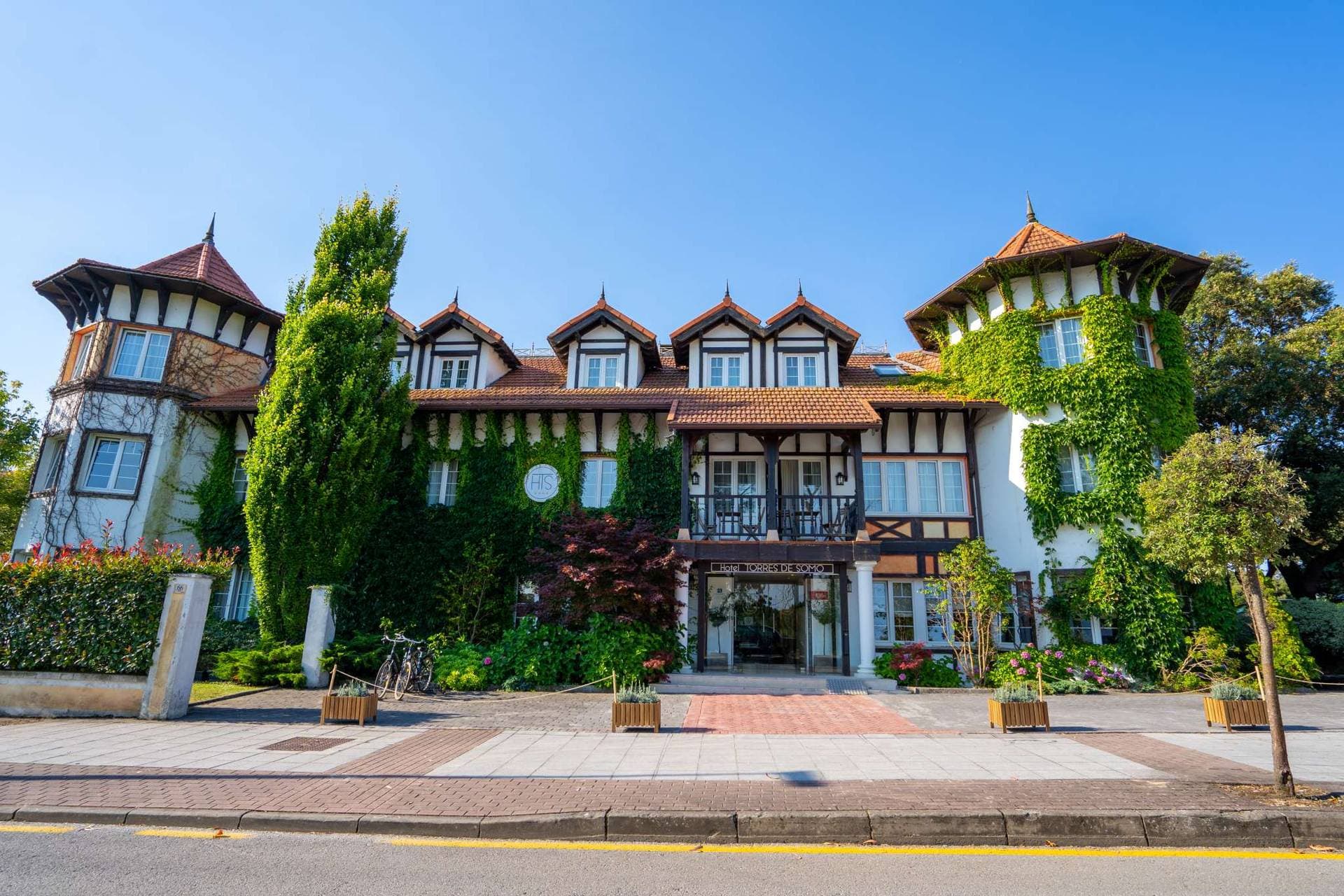 Hotel Torres de Somo 1